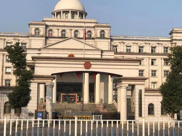 上海有名的離婚律師為您講解生母與繼父之間的婚姻關系解除子女怎么辦