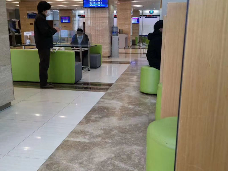 松江離婚律師：未到婚齡結婚實為同居，相關權益法律不支持！